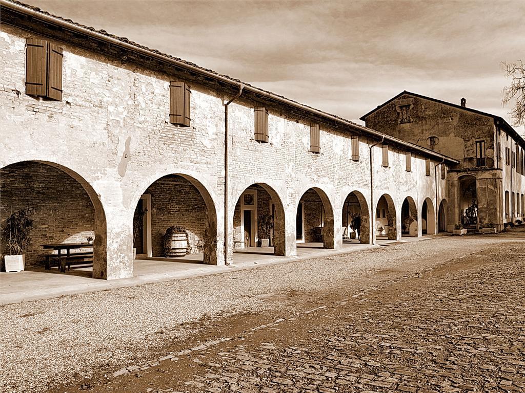 Villa Antica Grancia Benedettina Colorno Exterior foto